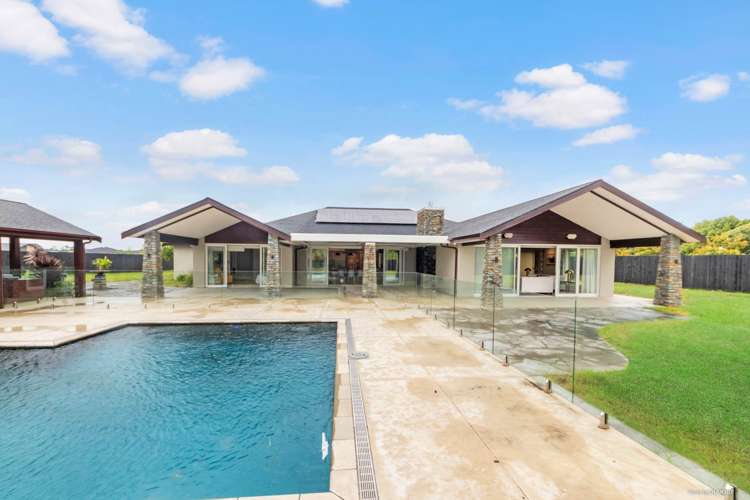 8a Jelas Drive Riverhead_23