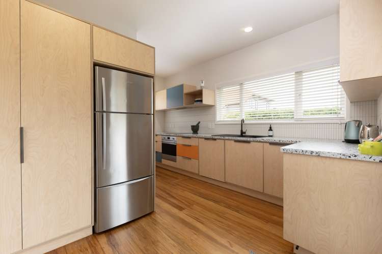 23 Rewi Road Royal Oak_9