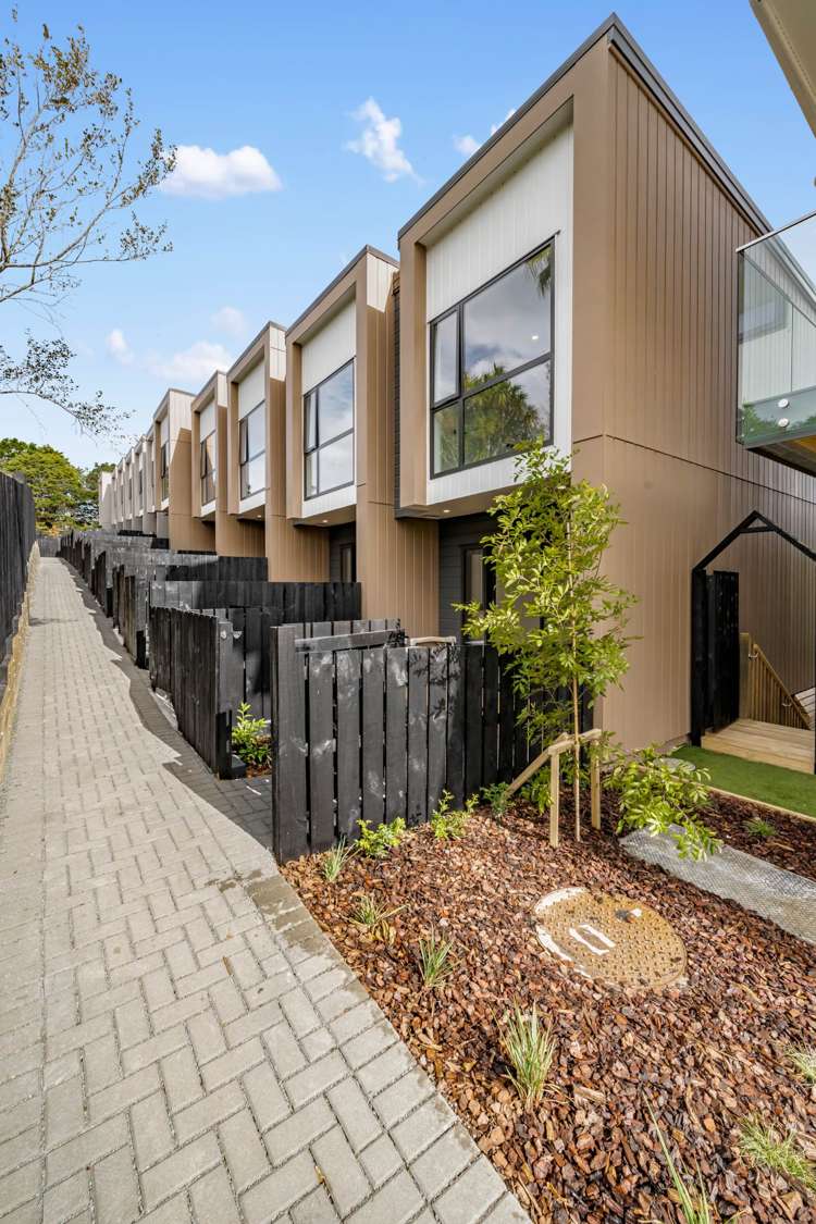 8/39 Brandon Road Glen Eden_14