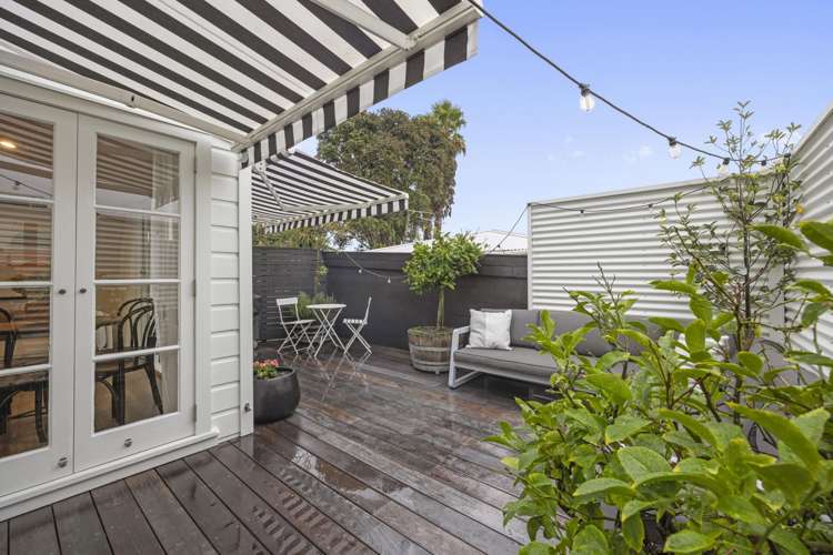 251a Courtenay Street Strandon_34