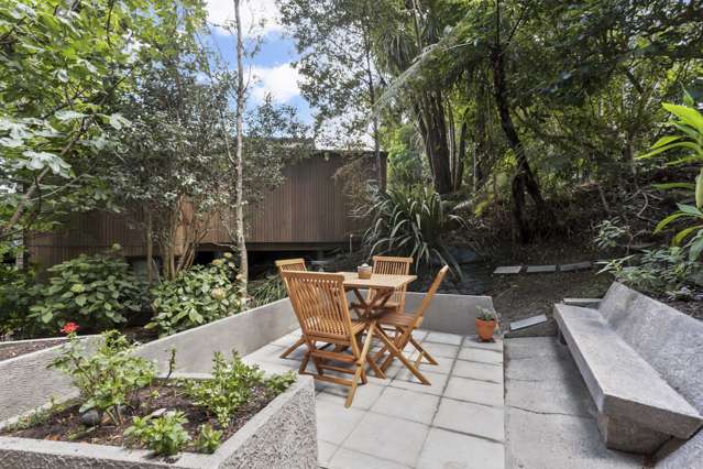 33 York Road Titirangi_1