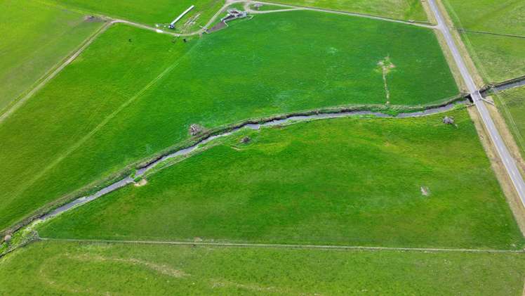 Te Maire Road Featherston_2