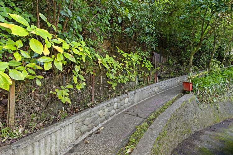 2 Gurney Road Kelson_17