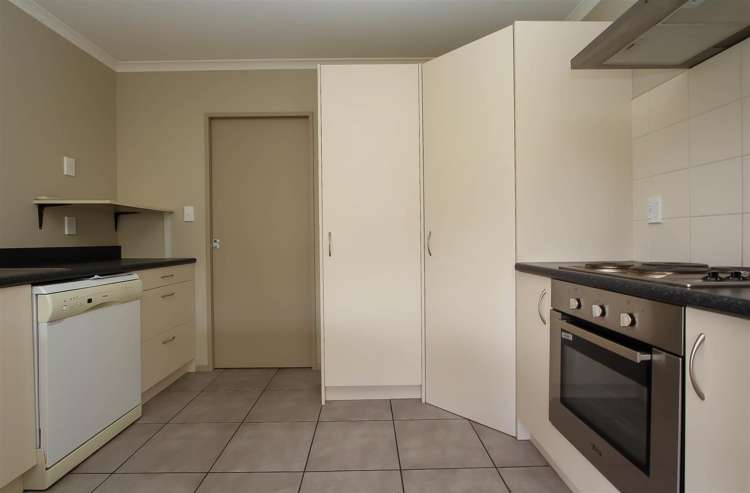 4 John Street Enderley_8