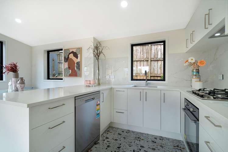 32A Hertford Street Blockhouse Bay_14