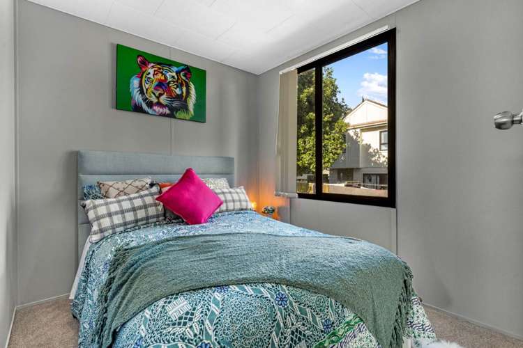 2/34 Ferndale Road Mt Wellington_13