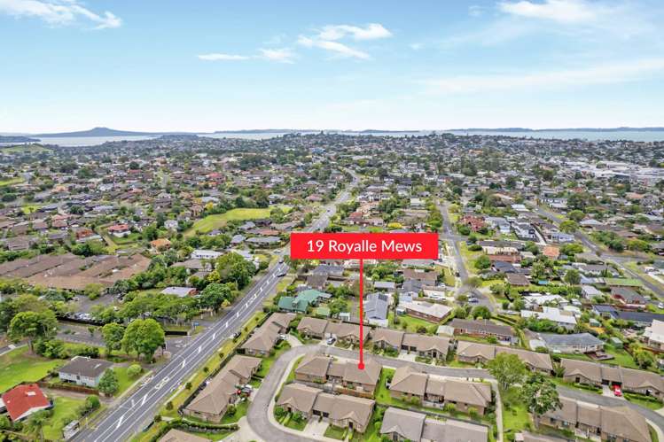 19 Royalle Mews Botany Downs_16