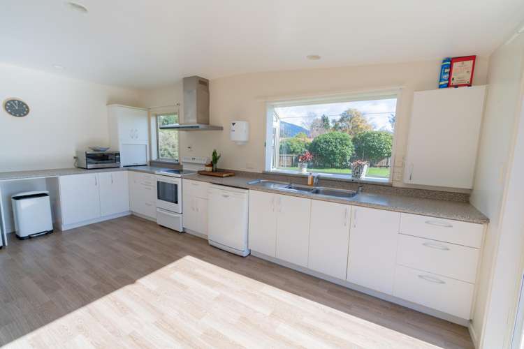 2 Lakefront Drive Te Anau_5