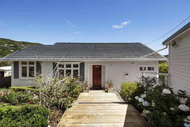 SUNNY FAMILY HOME - KARORI CLASSIC