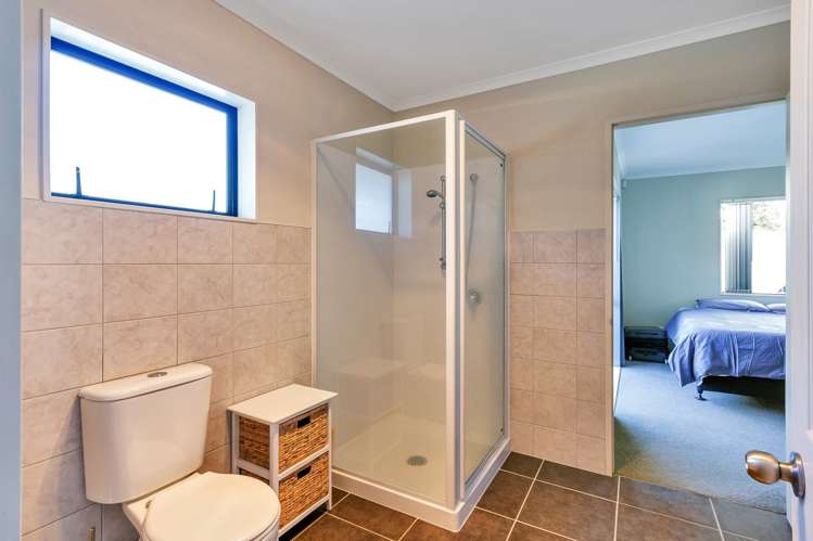 5a Orchid Place Te Atatu South_12