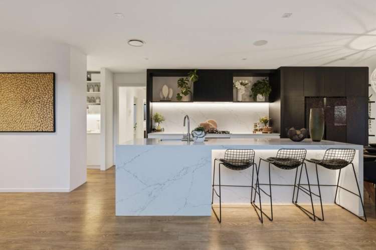 33 Montia Close_2
