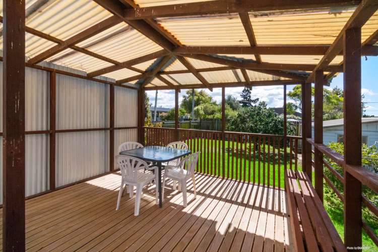 16 Eskdale Road Birkdale_20