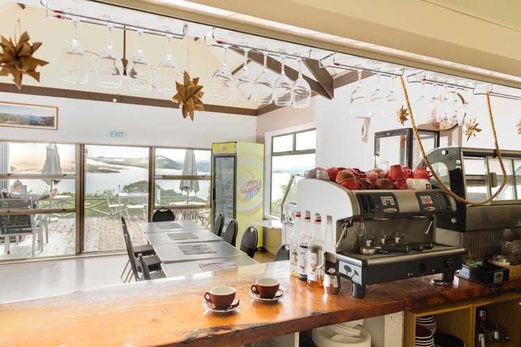 8254 State Highway 12 Omapere_28