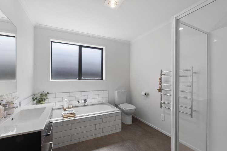 8 Trewern Avenue Chartwell_10