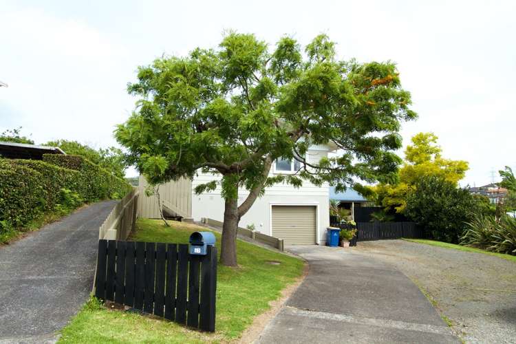 42 Vina Place Massey_2