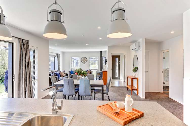 36 Leicester Place Springvale_5