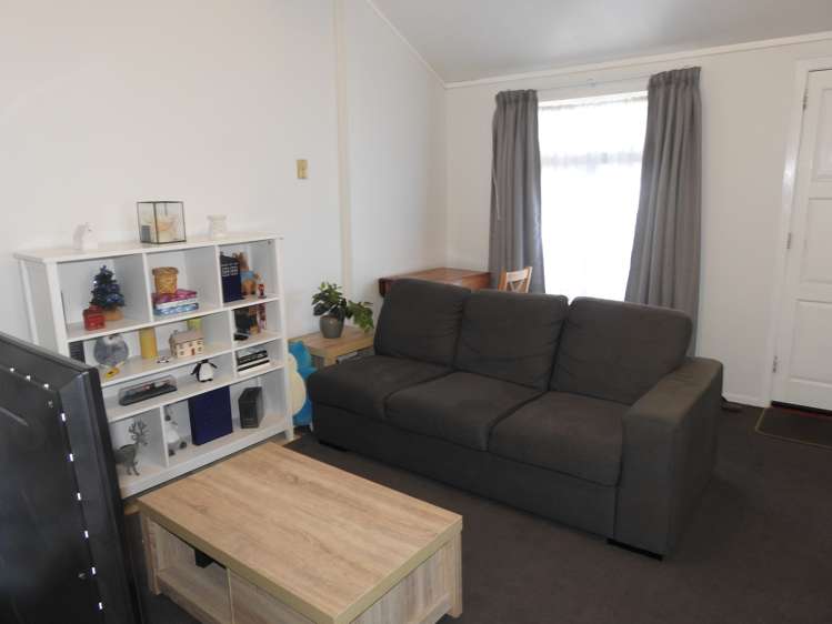 153 Ferguson Street West End_15