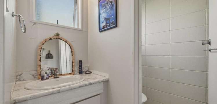 1/12 McKee Avenue 1064_2