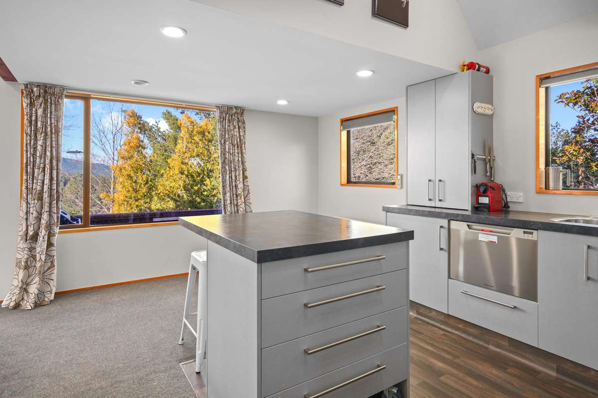 90 Chalet Crescent_4