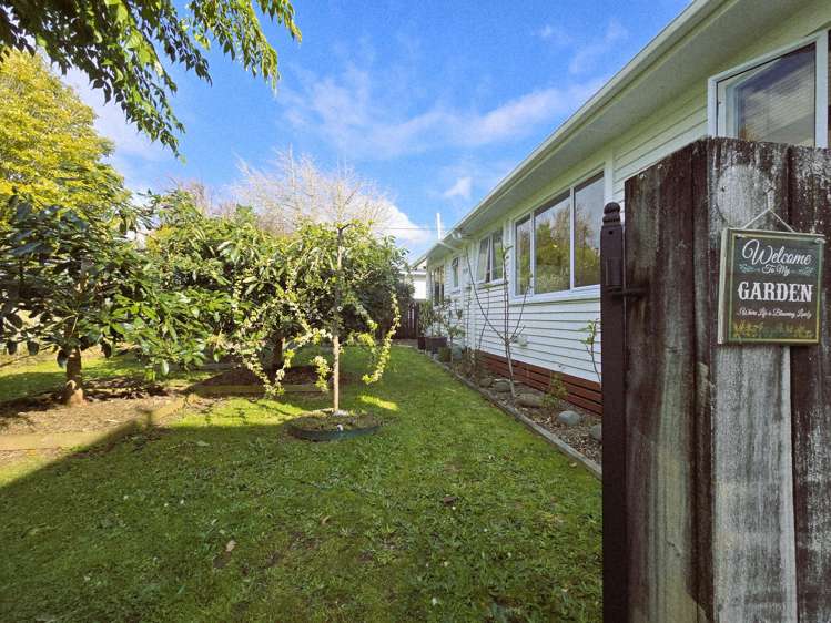 12 Miro Street Merrilands_29