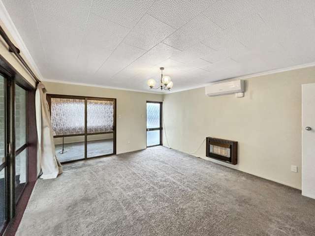 81 Herbert Avenue 10922_1