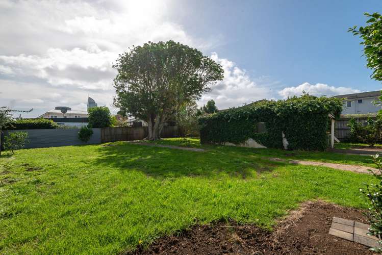 17 Napier Avenue Takapuna_16