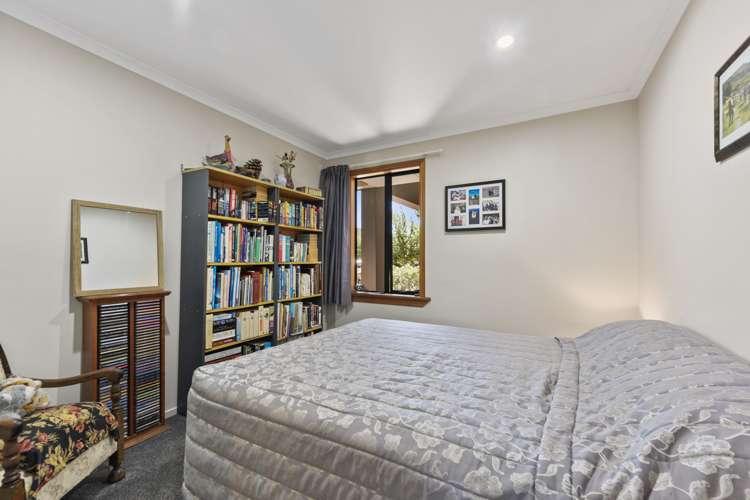 22 Whiting Drive Wakefield_16