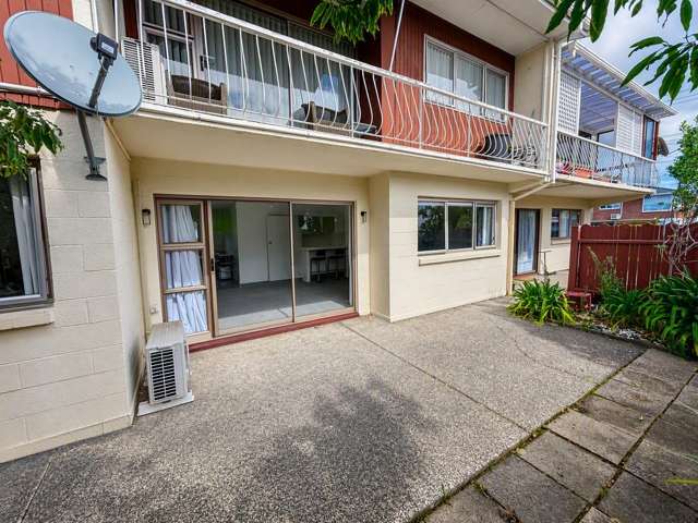  2/773 Beach Road Browns Bay_1