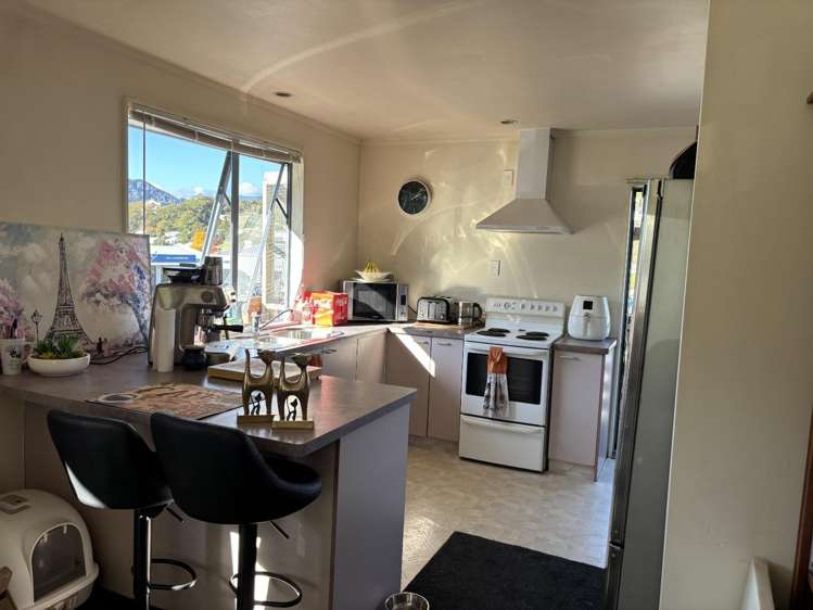 7 Saint Anne Place Toi Toi_1