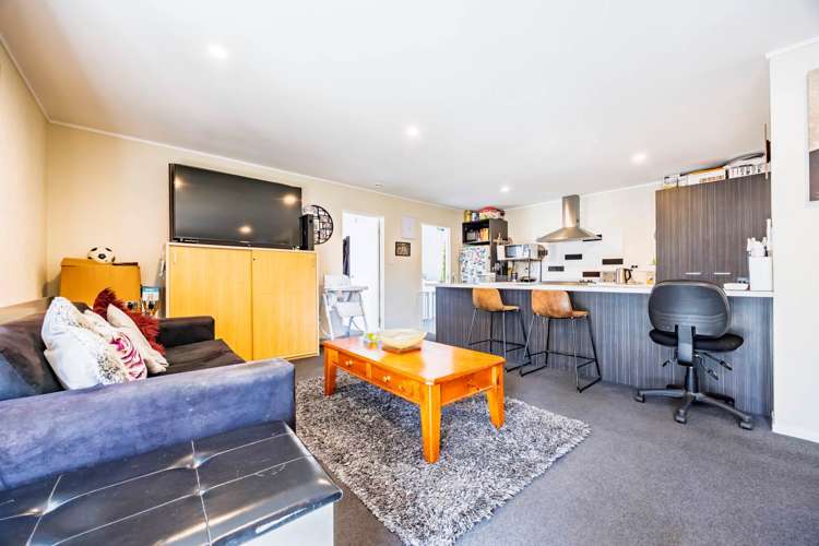 41 Ashgrove Road Mangere_24