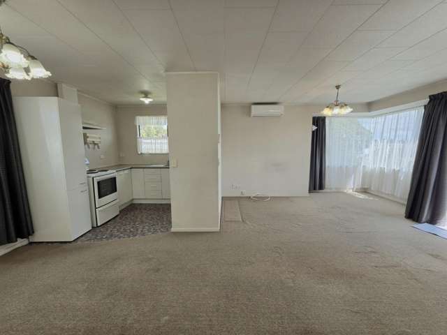 76 Staveley Avenue 10044_3