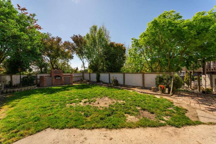 19 Hawea Street Glenwood_25