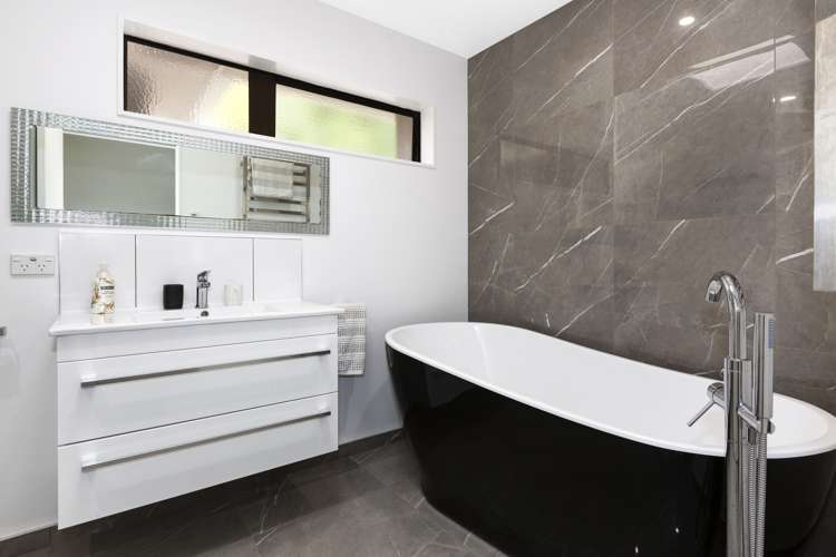 45 The Crowsnest Whitby_16