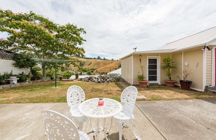 246 Saint Vincent Street Toi Toi_18