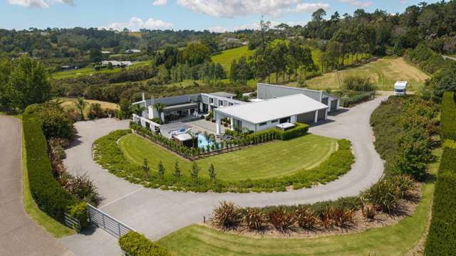 The Ultimate Lifestyle Performer