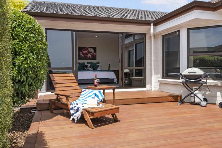 2 Gillard Place Eastern Beach_9