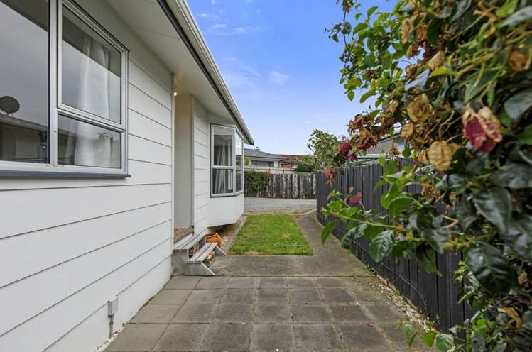3/6 Awamutu Grove Waiwhetu_16
