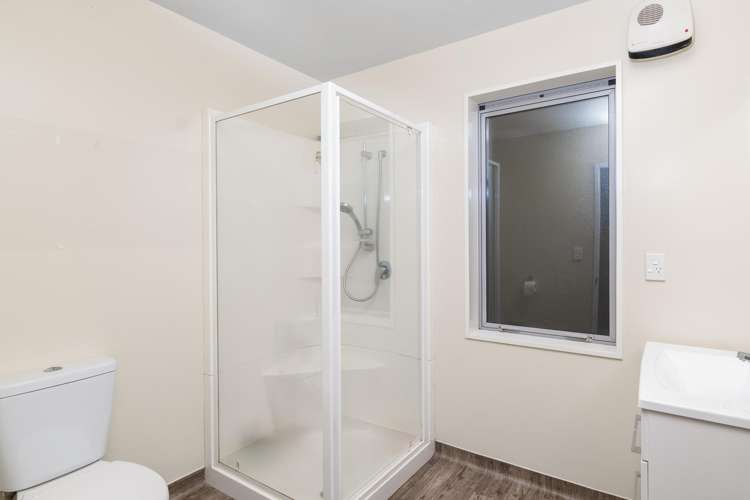 18e Defoe Place Waltham_6