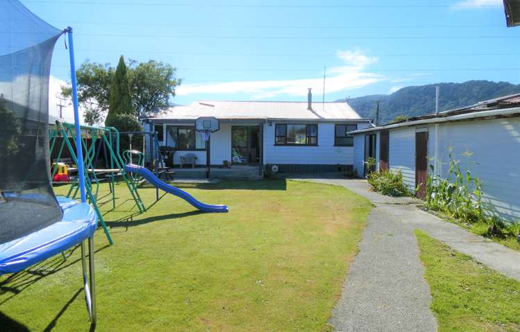 6 Ohau Street Dobson_18