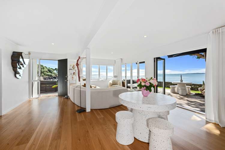 2/259 Hurstmere Road Takapuna_9