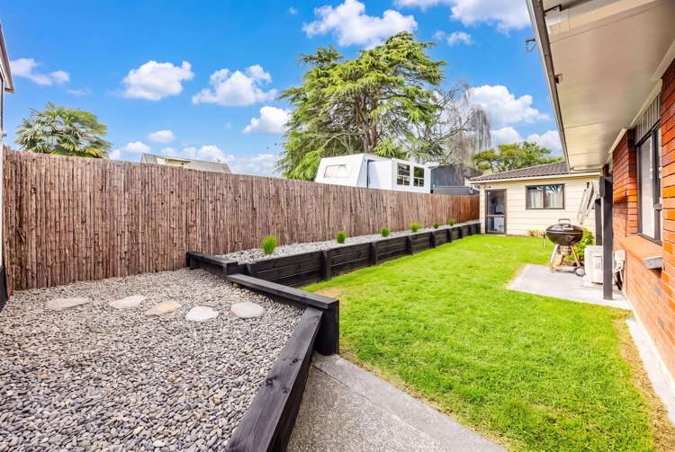 2/59 Youngs Road Papakura_17