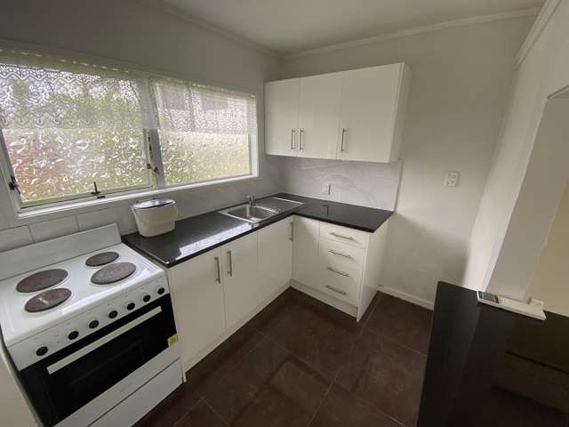 1/92 Kenderdine Road Papatoetoe_1