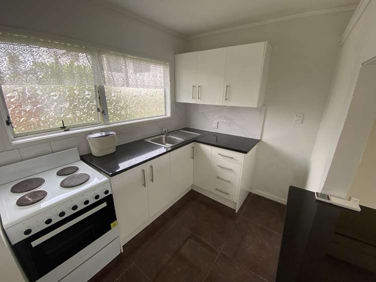 1/92 Kenderdine Road Papatoetoe_1