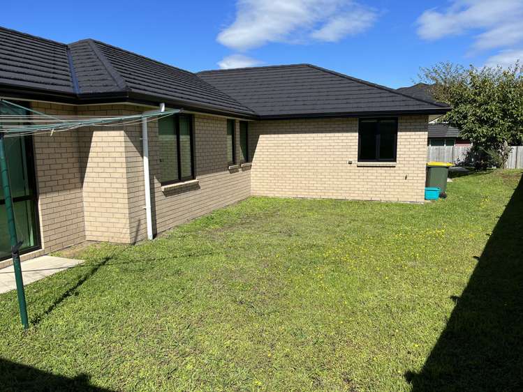 29 Cabourne Drive Glenview_5