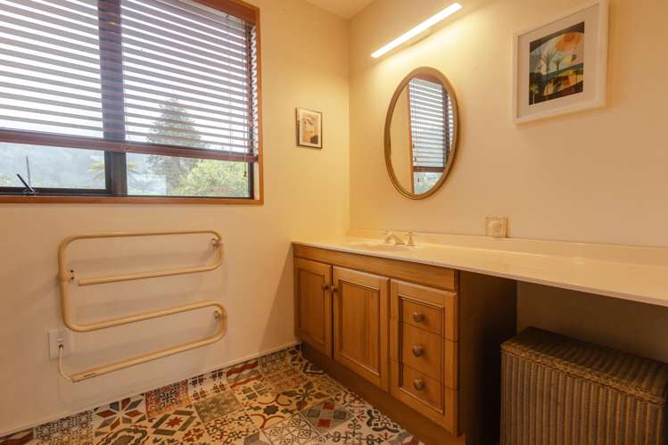 1 and 3 Back Creek Road Hokitika_17