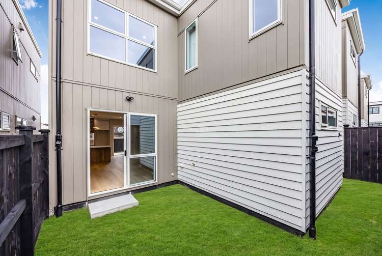 2/233 Great South Road Manurewa_16