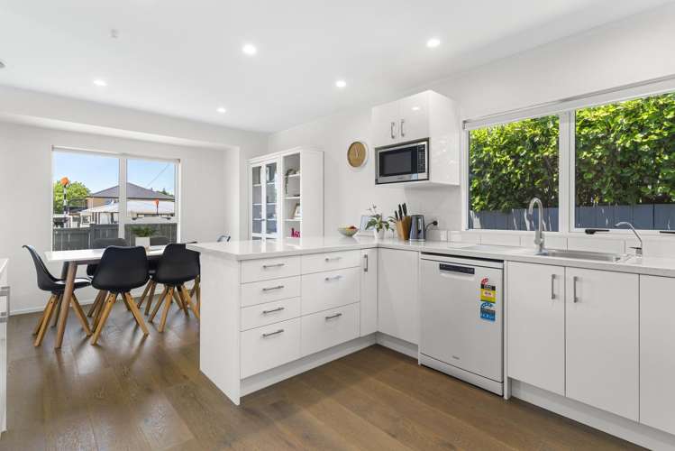 1/260 Birkdale Road Birkdale_2