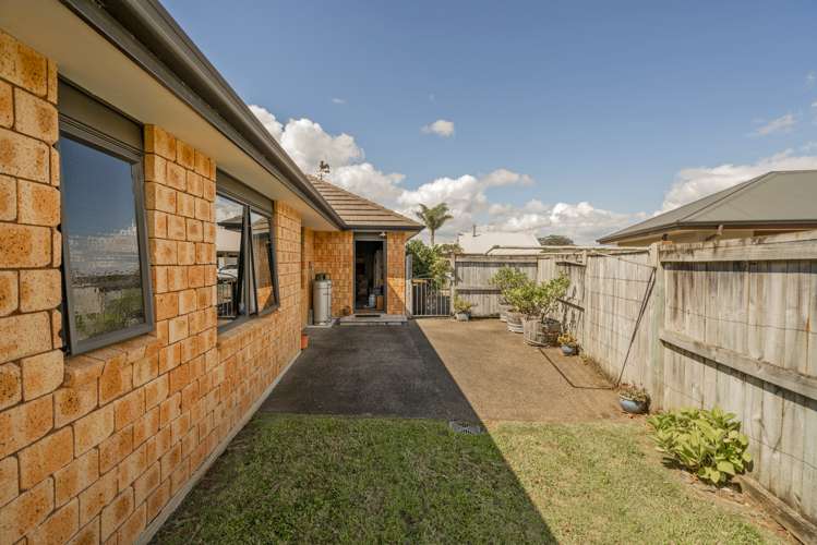 71 Cholmondeley Crescent Whitianga_10