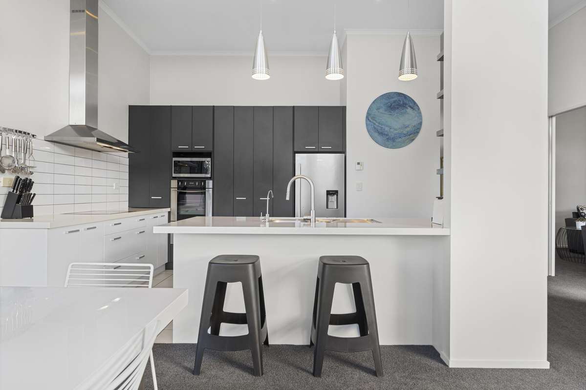 60 Chesterfield Way_5