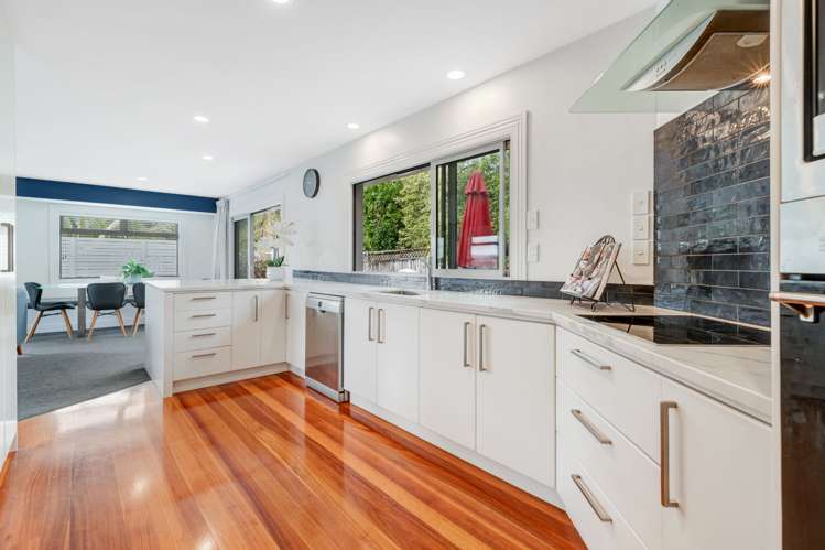 57 Esther Place Red Beach_6